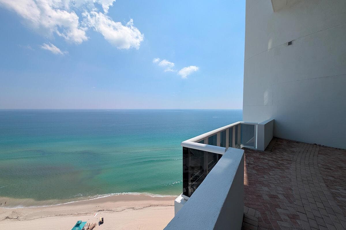 18201 Collins Avenue # 3301a, Sunny Isles Beach FL 33160 — 18