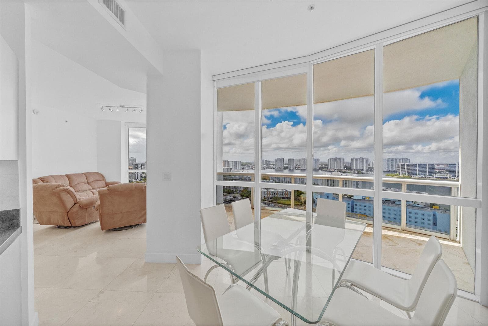 18201 Collins Avenue # 3301a, Sunny Isles Beach FL 33160 — 54