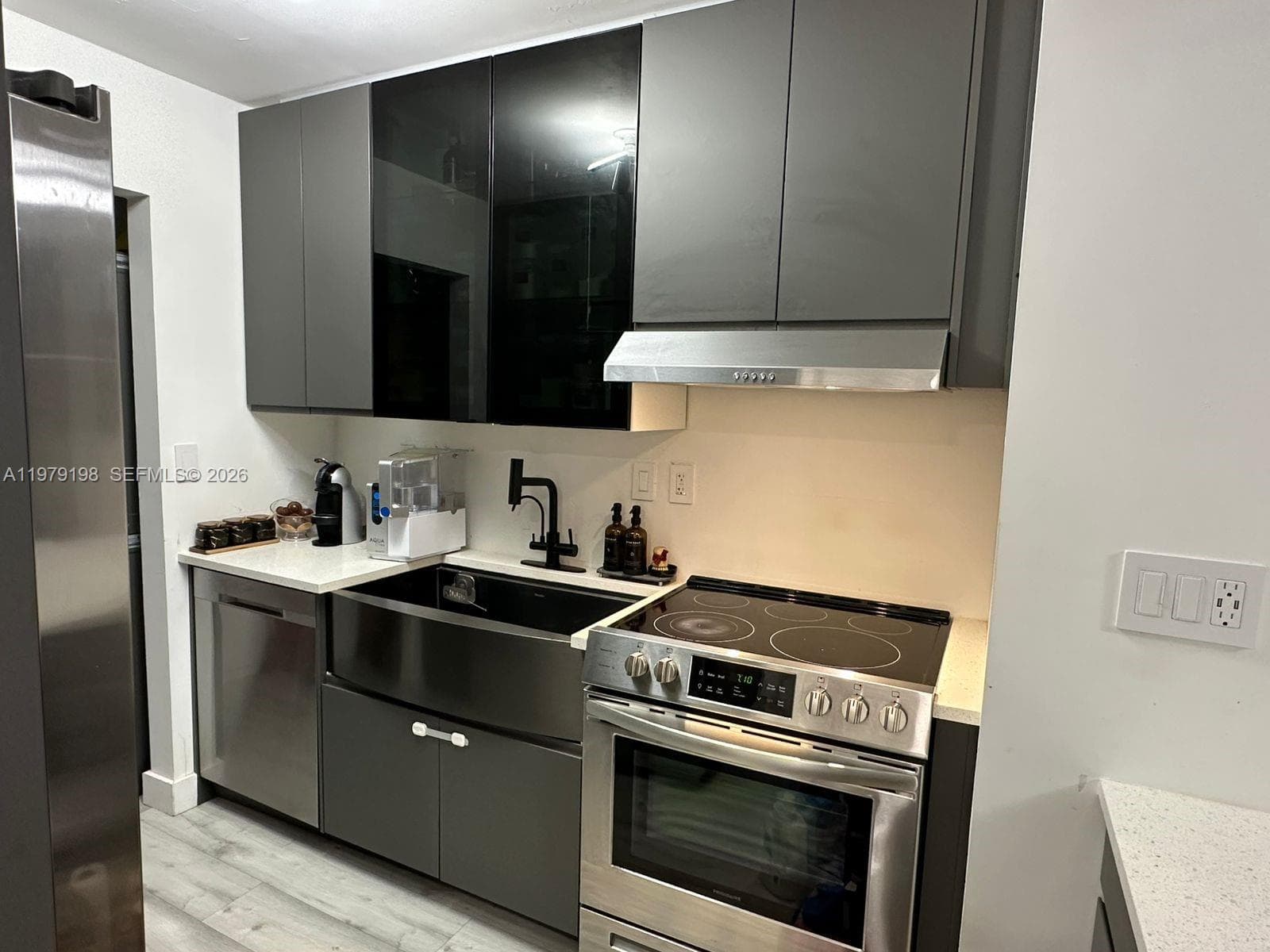 931 NE 199th St # 22, Miami FL 33179 — 11