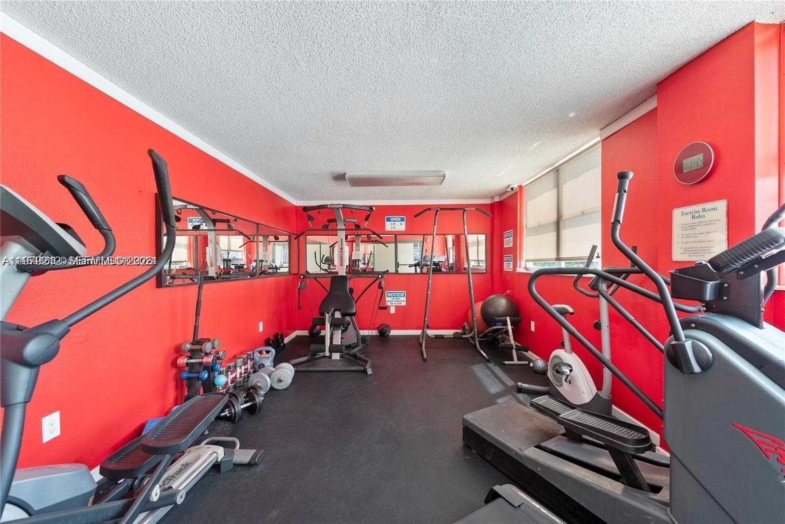 6900 Bay Dr # 10H, Miami Beach FL 33141 — 34