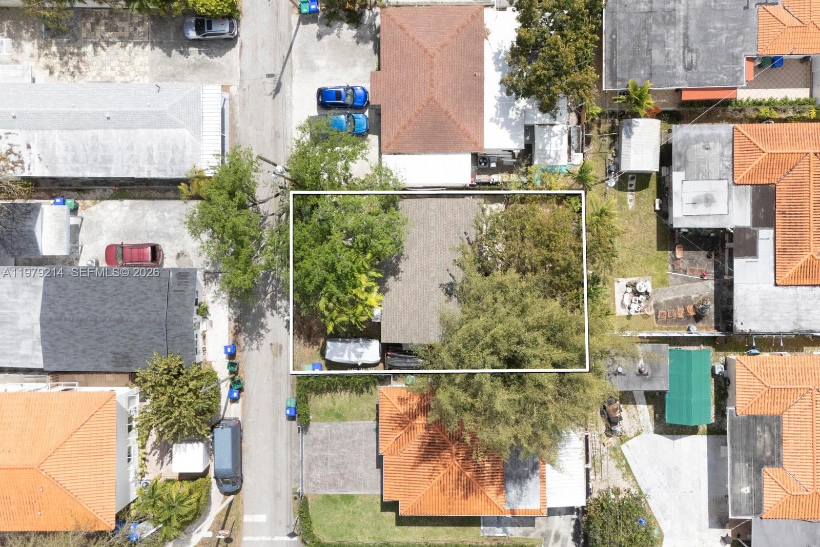 2710 SW 28th Ct, Miami FL 33133 — 17