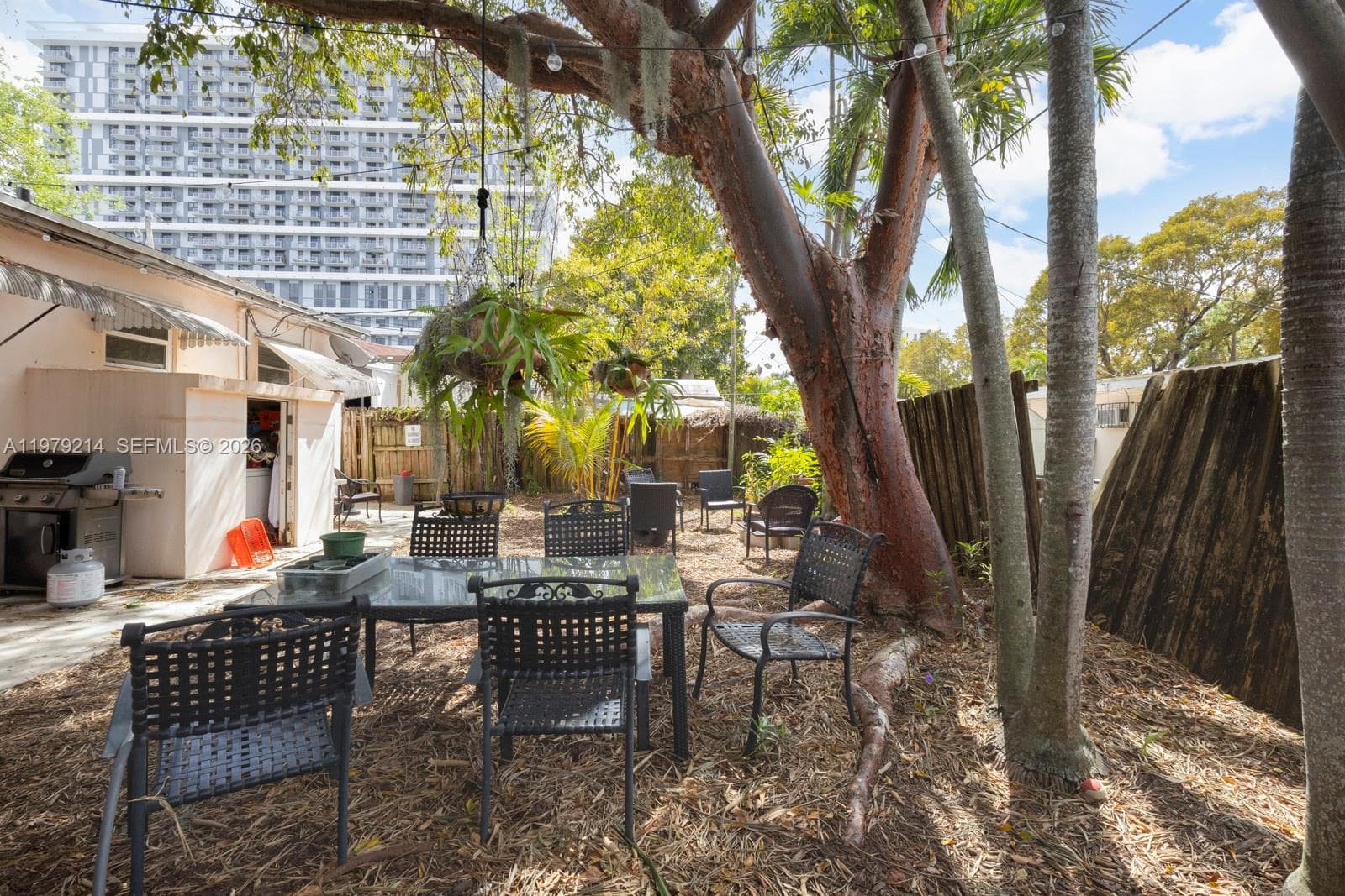 2710 SW 28th Ct, Miami FL 33133 — 14