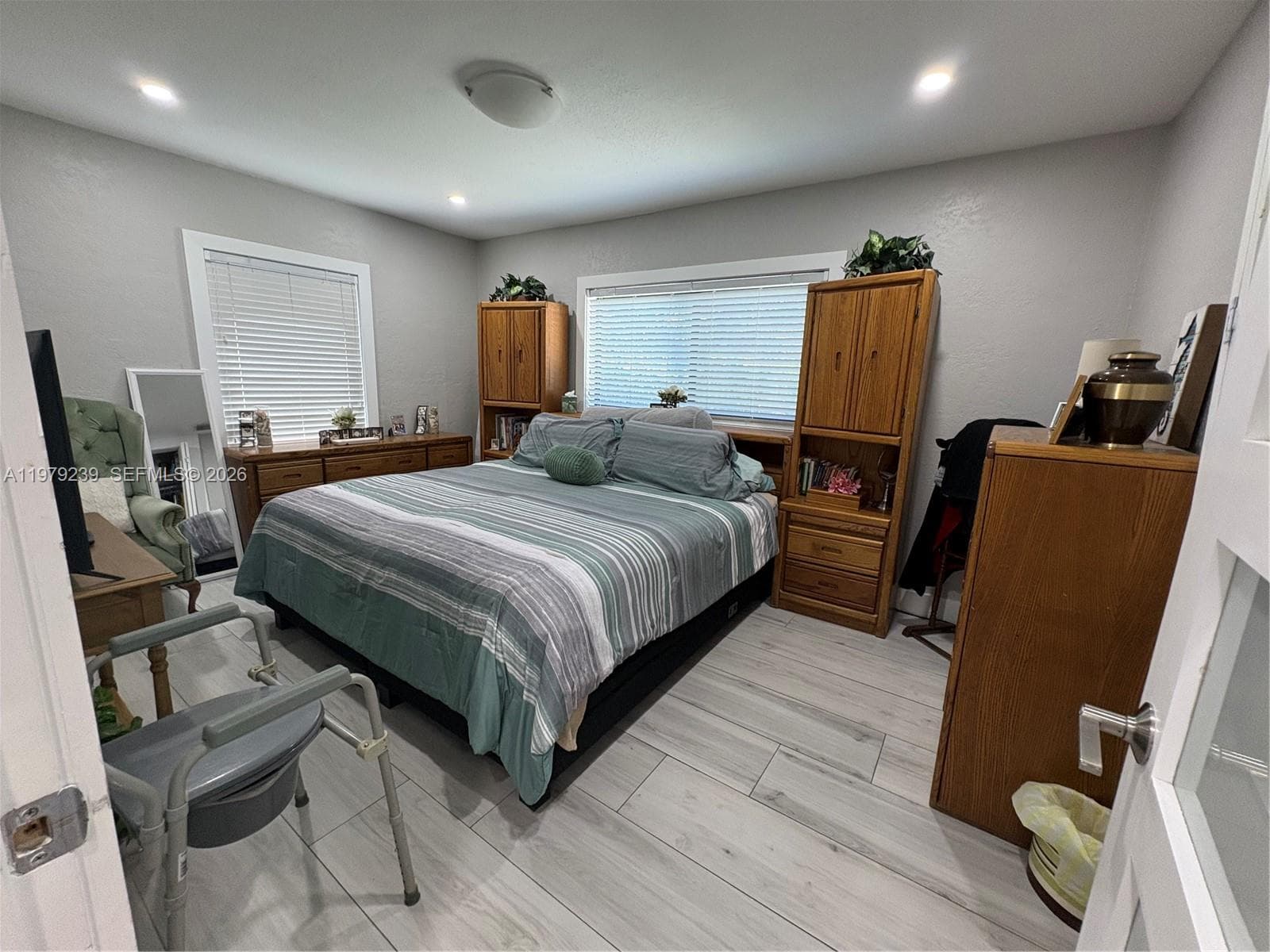 160 South Dr, Miami Springs FL 33166 — 32