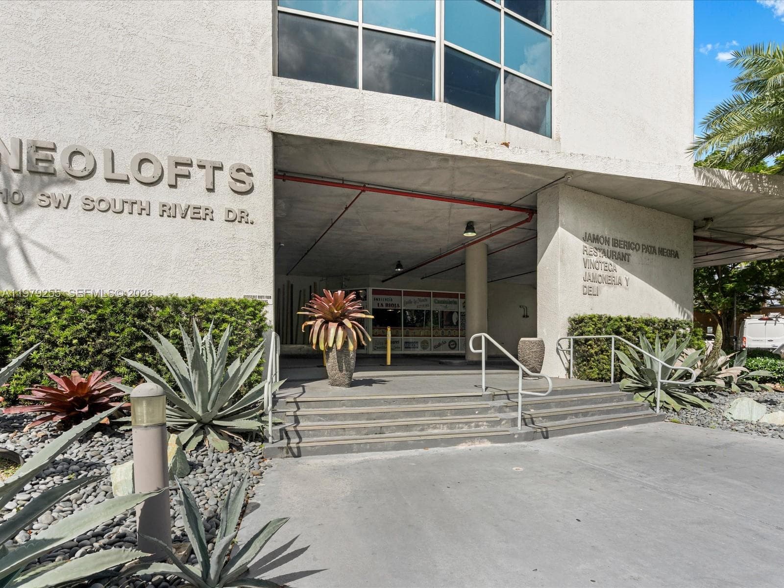 10 SW South River Dr # 715, Miami FL 33130 — 2