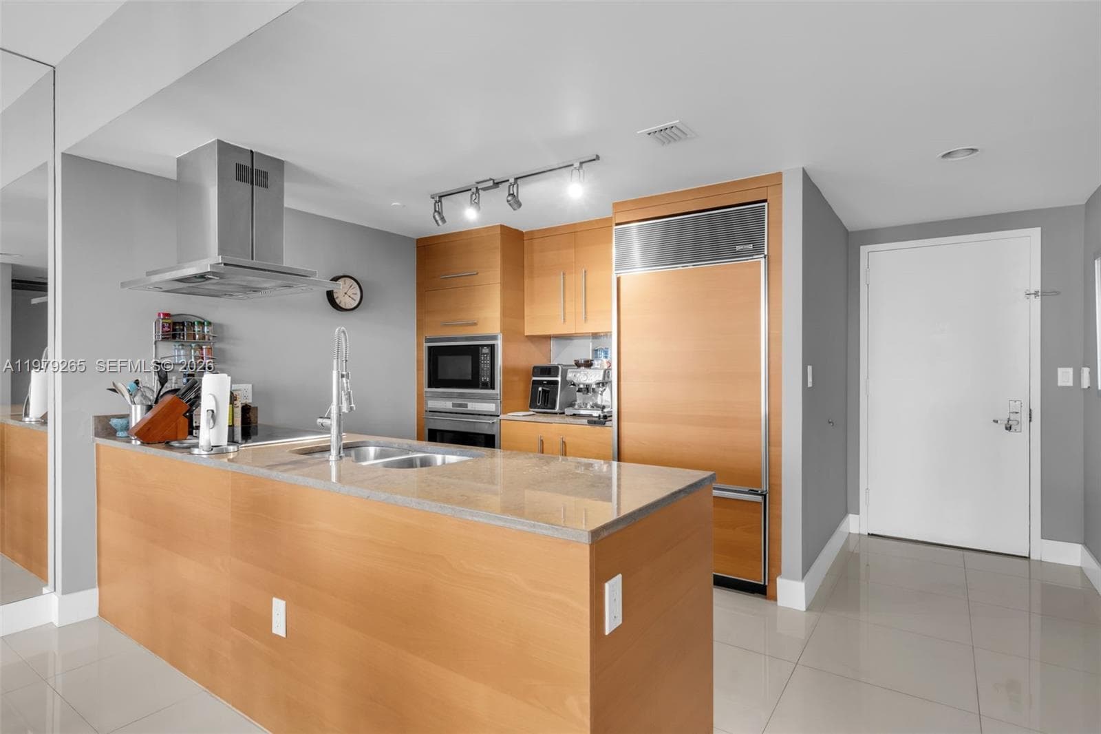 495 Brickell Ave # 2909, Miami FL 33131 — 7