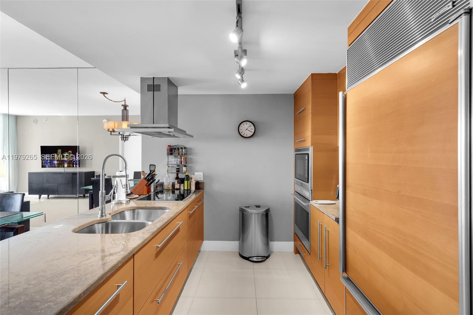 495 Brickell Ave # 2909, Miami FL 33131 — 8