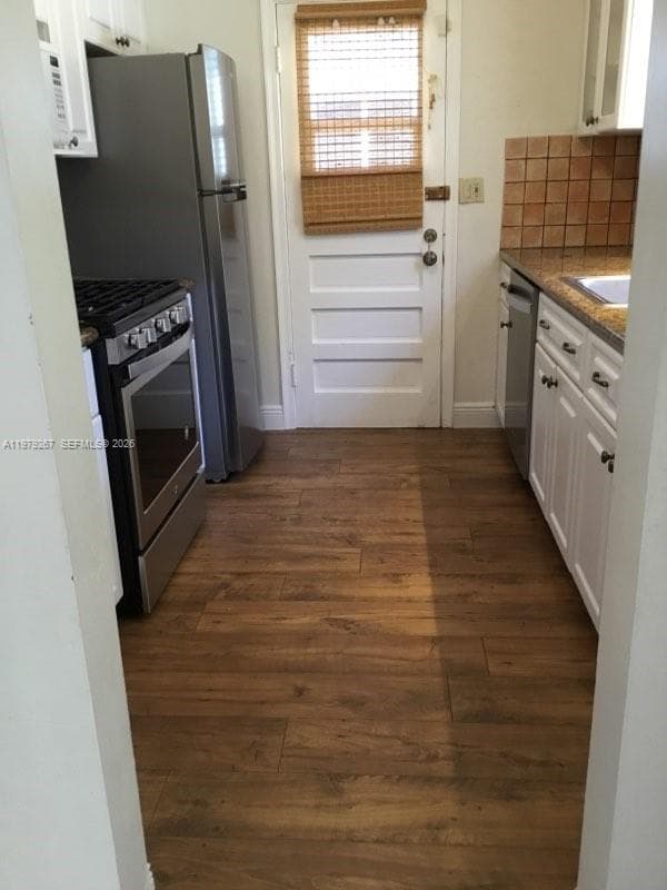 8927 Hawthorne Ave, Surfside FL 33154 — 22