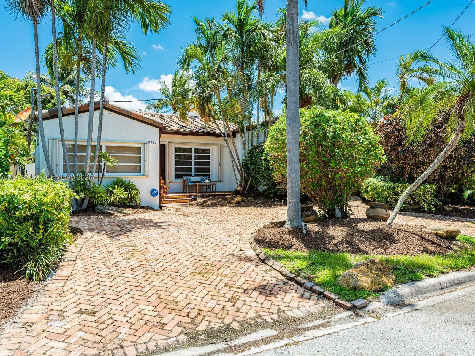8927 Hawthorne Ave, Surfside FL 33154 — 3