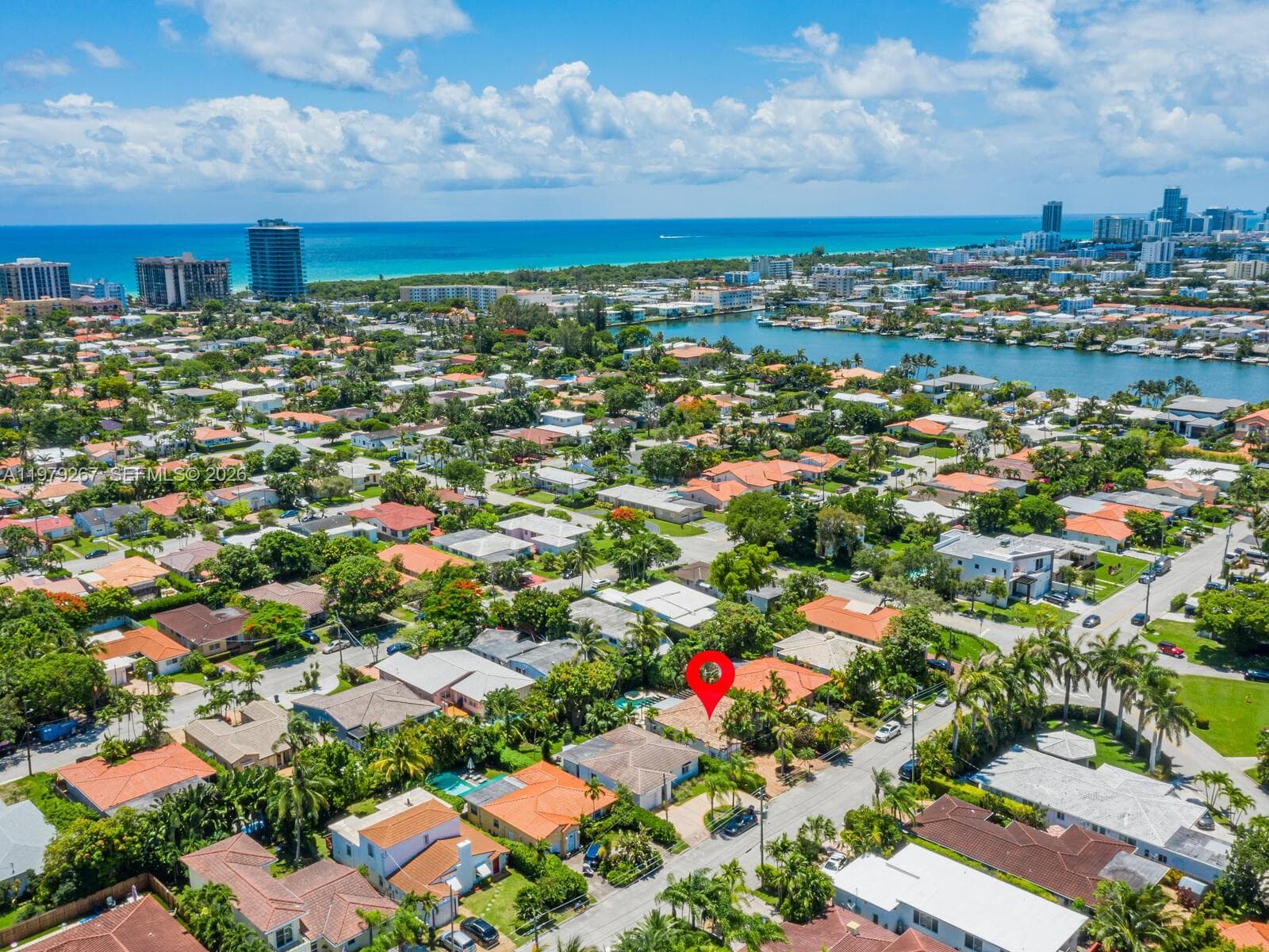 8927 Hawthorne Ave, Surfside FL 33154 — 33