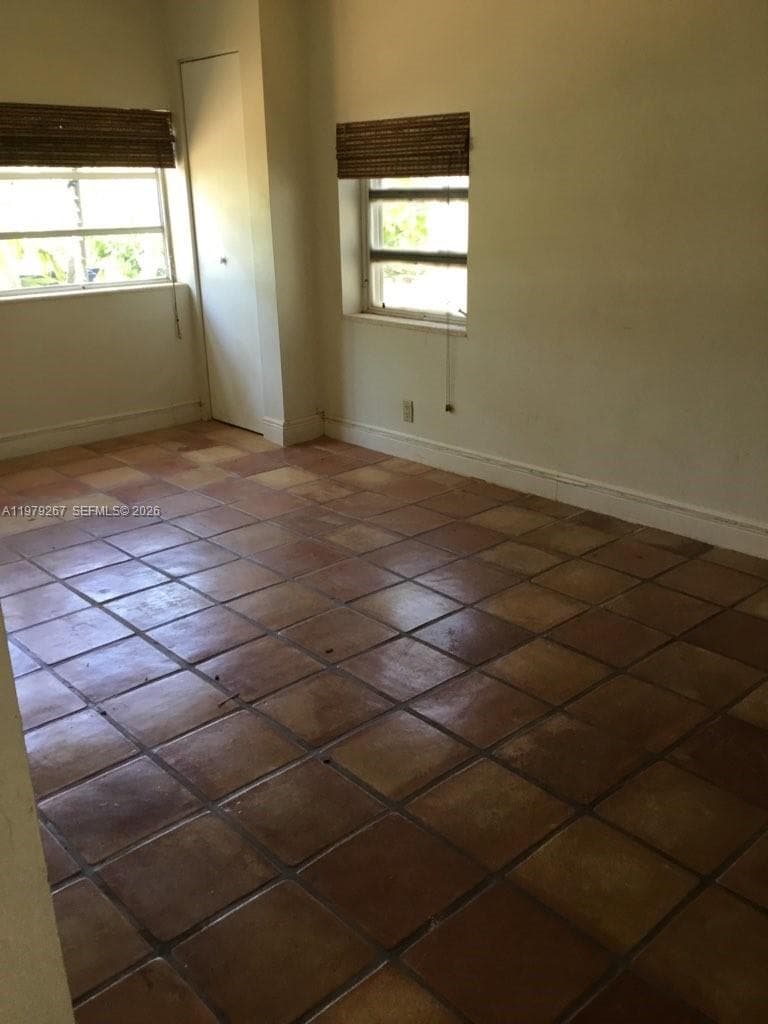 8927 Hawthorne Ave, Surfside FL 33154 — 14