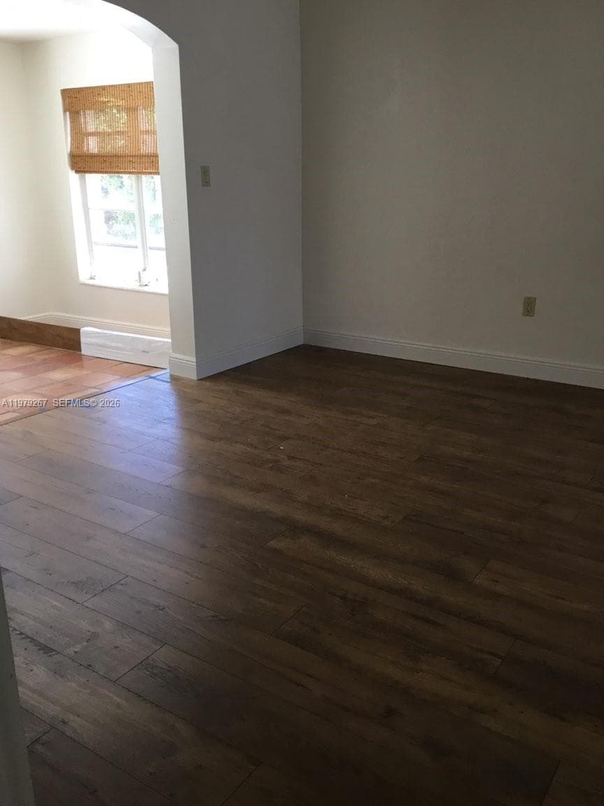 8927 Hawthorne Ave, Surfside FL 33154 — 19