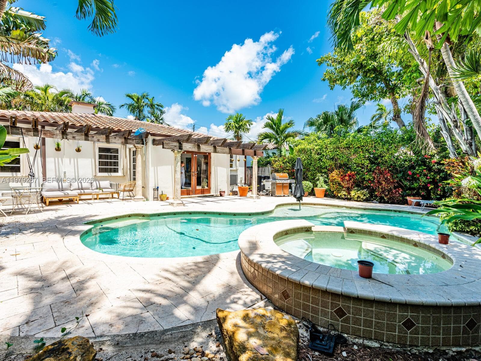 8927 Hawthorne Ave, Surfside FL 33154 — 8