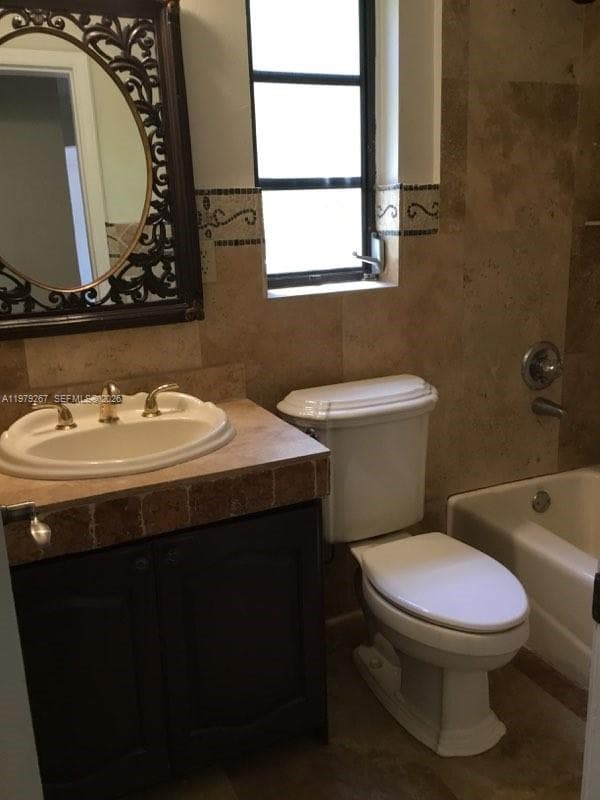 8927 Hawthorne Ave, Surfside FL 33154 — 25