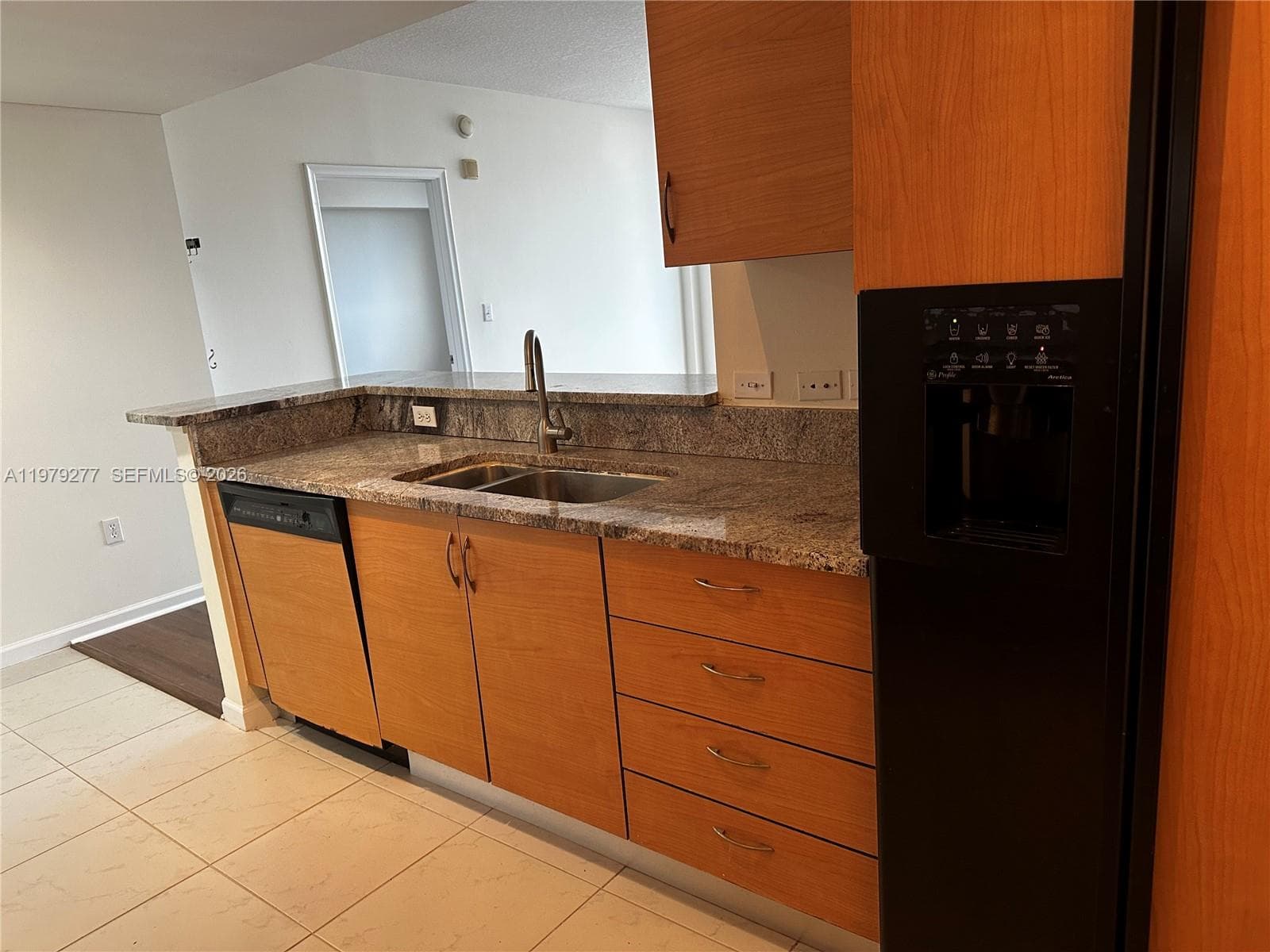 18800 NE 29th Ave # 914, Aventura FL 33180 — 2