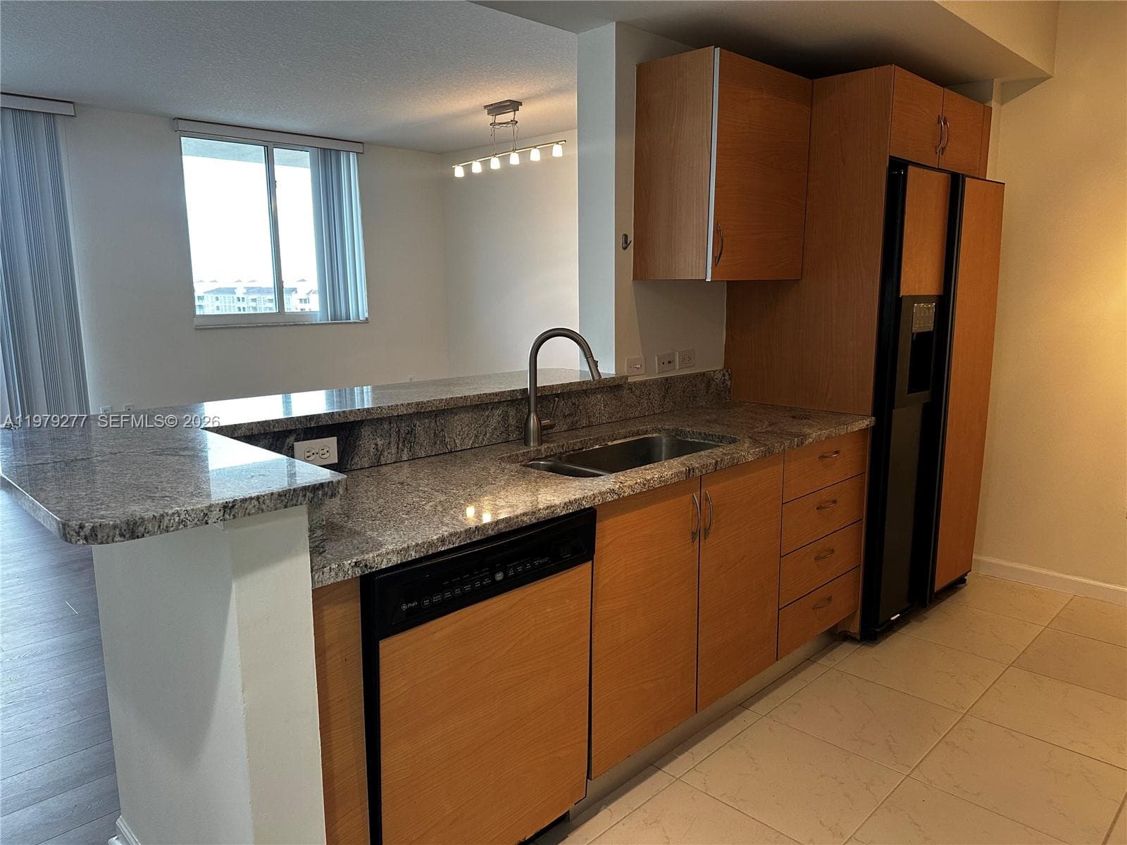 18800 NE 29th Ave # 914, Aventura FL 33180 — 1