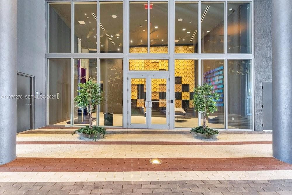 3900 Biscayne Blvd # 1101, Miami FL 33137 — 2