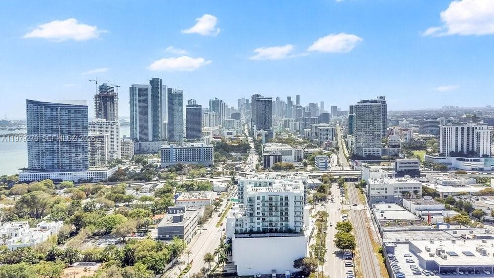 3900 Biscayne Blvd # 1101, Miami FL 33137 — 43