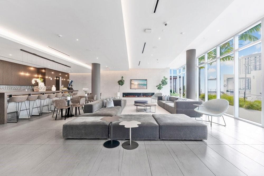 3900 Biscayne Blvd # 1101, Miami FL 33137 — 26