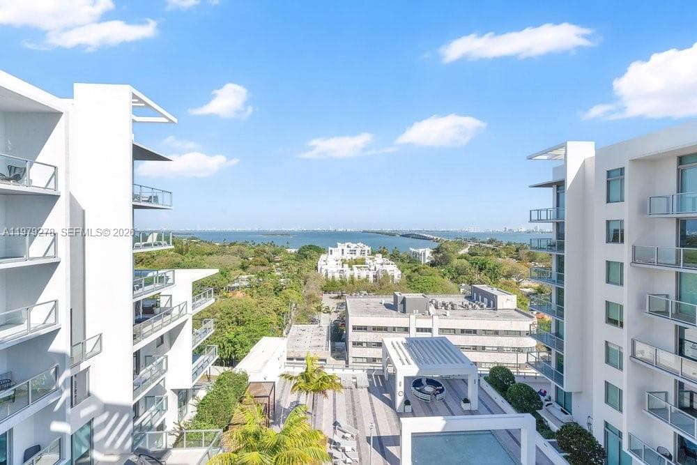 3900 Biscayne Blvd # 1101, Miami FL 33137 — 1