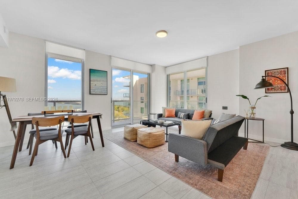 3900 Biscayne Blvd # 1101, Miami FL 33137 — 5