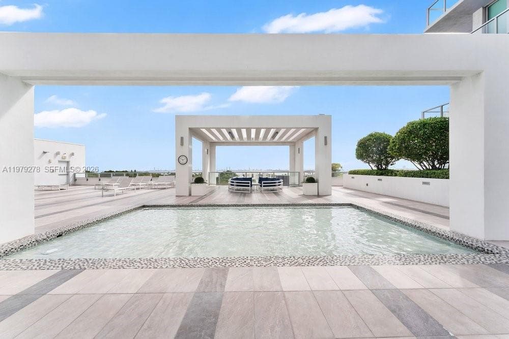 3900 Biscayne Blvd # 1101, Miami FL 33137 — 37