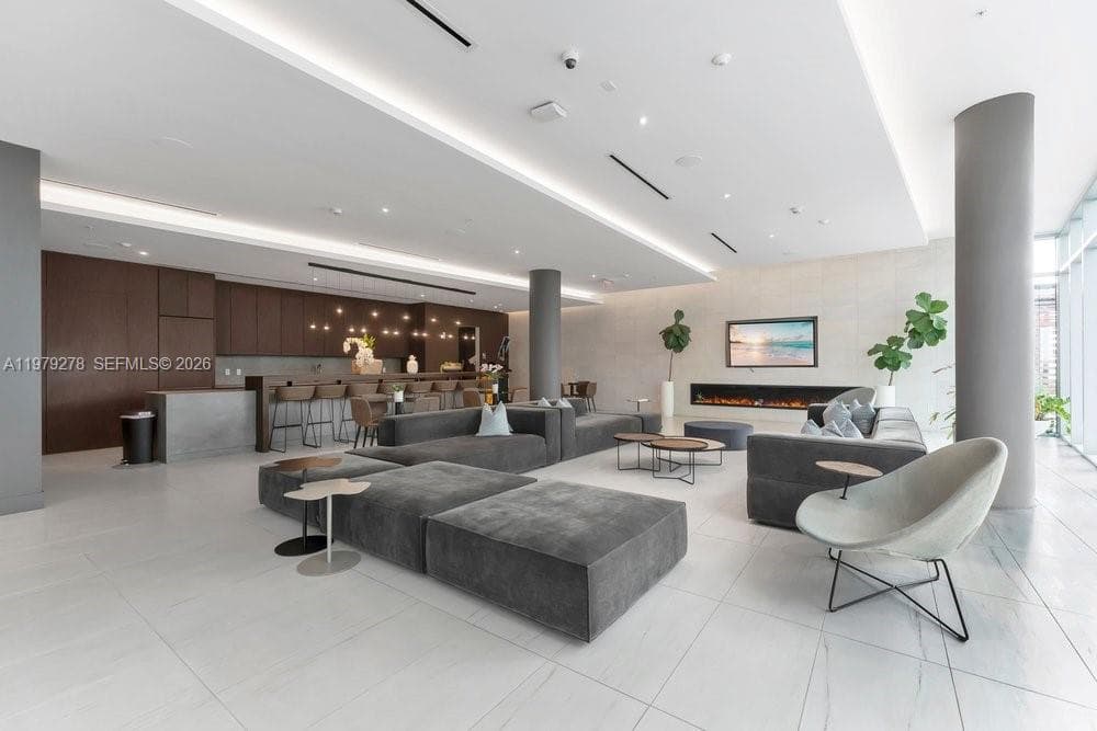 3900 Biscayne Blvd # 1101, Miami FL 33137 — 29