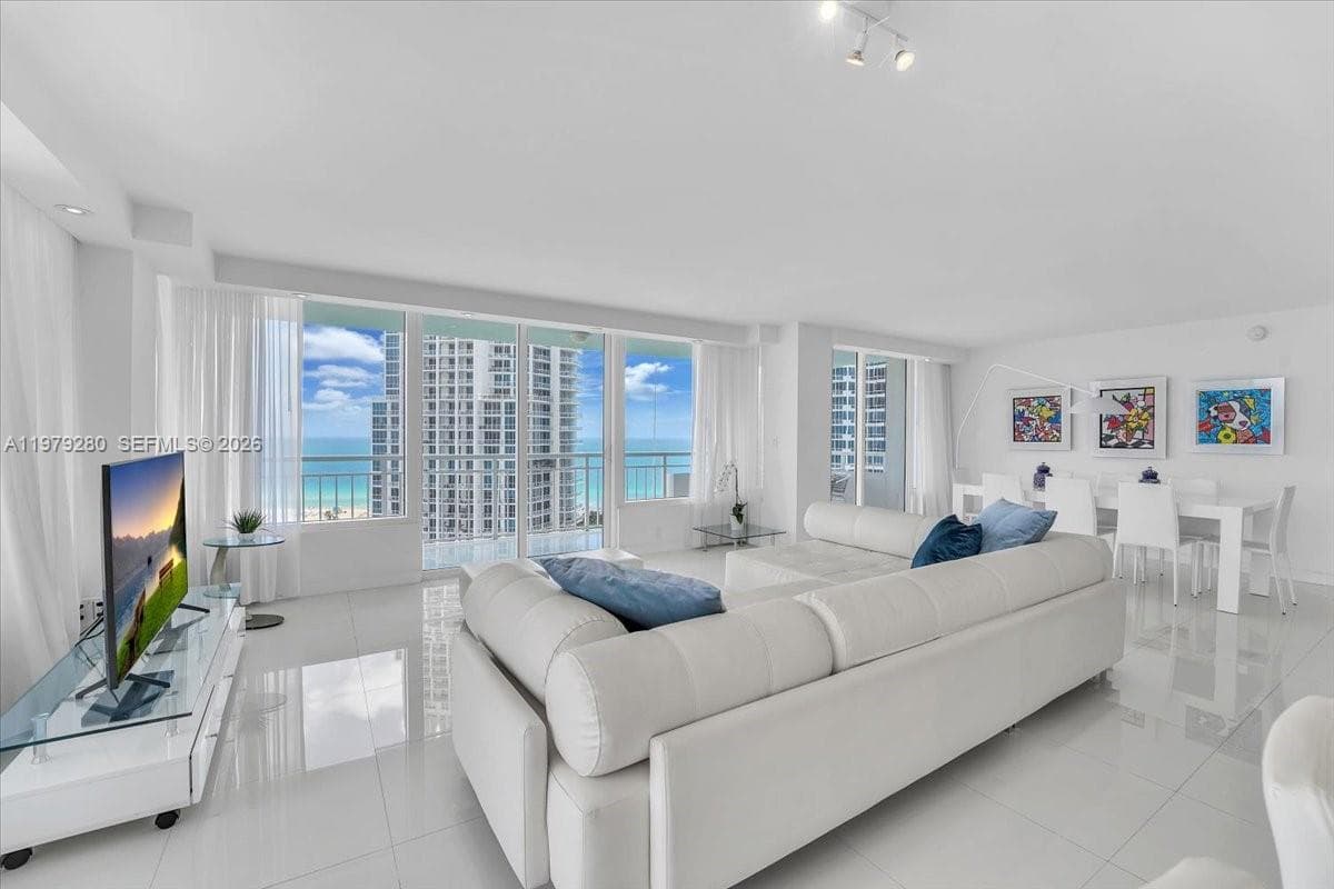 400 S Pointe Dr # 1910, Miami Beach FL 33139 — 6