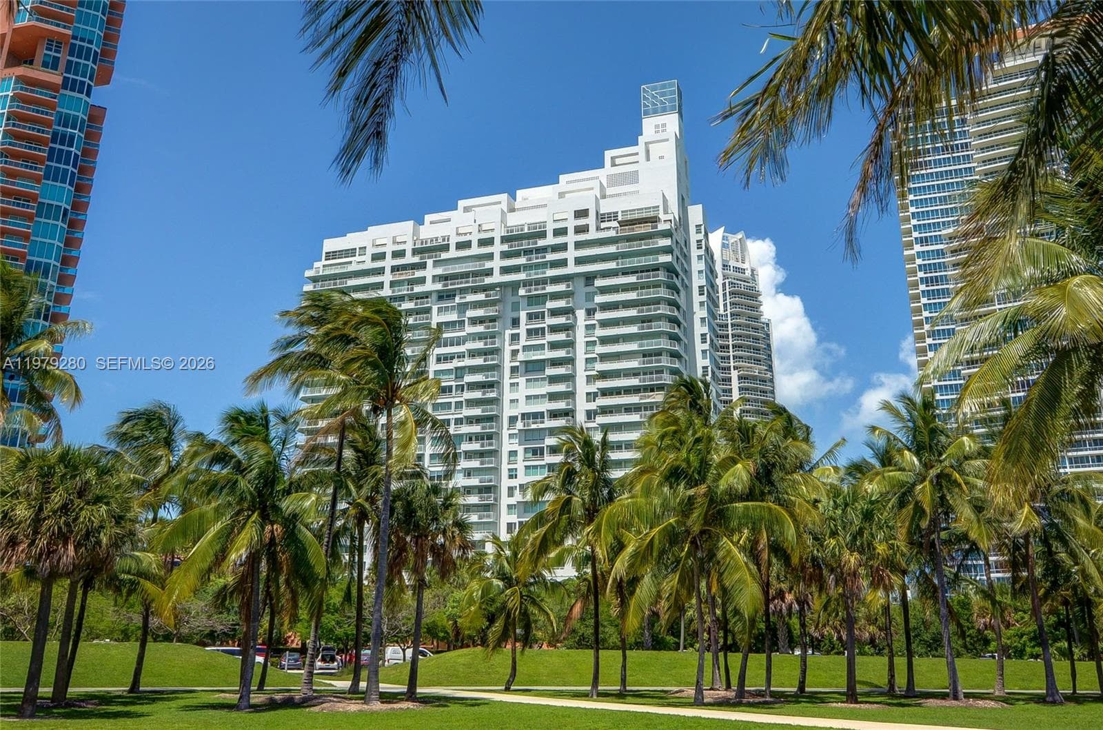 400 S Pointe Dr # 1910, Miami Beach FL 33139 — 52
