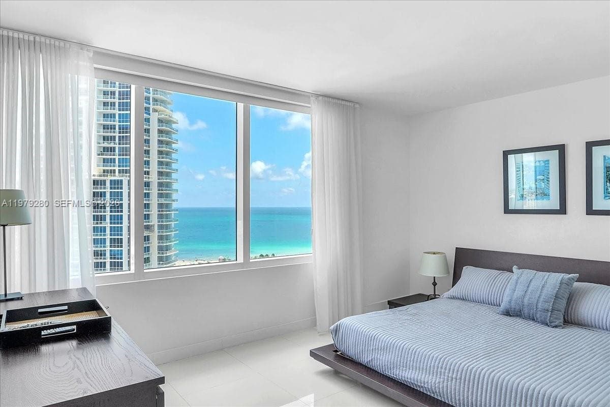 400 S Pointe Dr # 1910, Miami Beach FL 33139 — 26