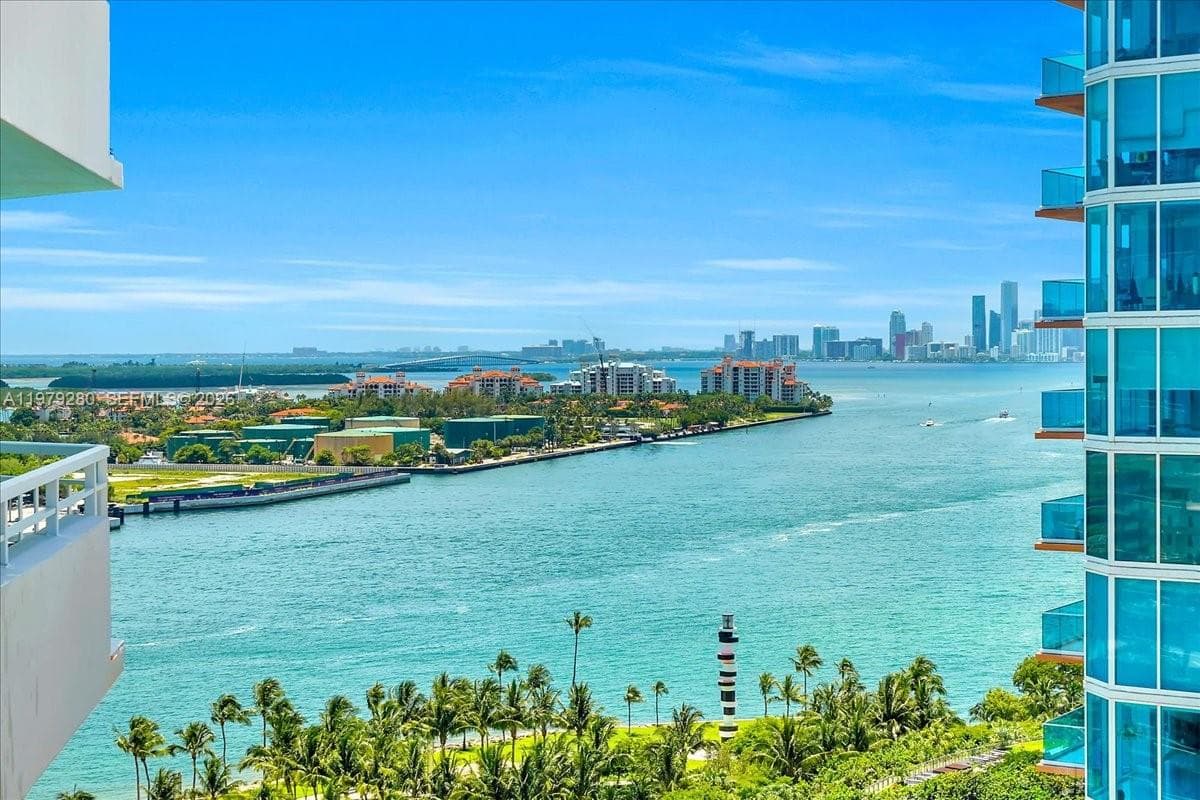 400 S Pointe Dr # 1910, Miami Beach FL 33139 — 22