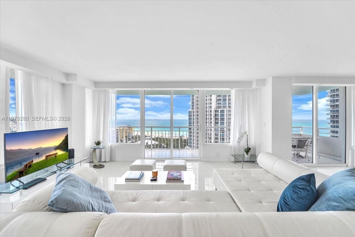 400 S Pointe Dr # 1910, Miami Beach FL 33139 — 1