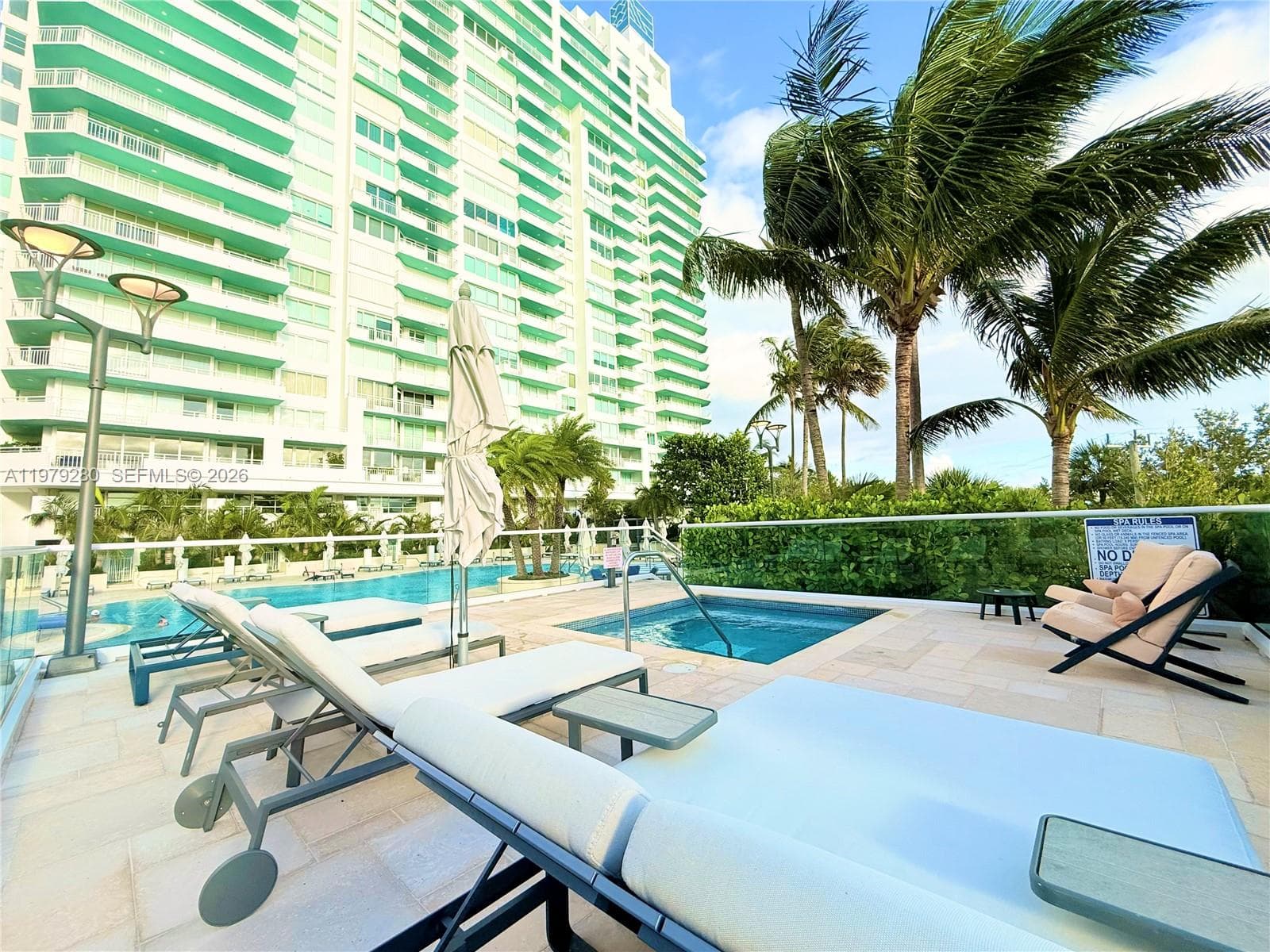 400 S Pointe Dr # 1910, Miami Beach FL 33139 — 41