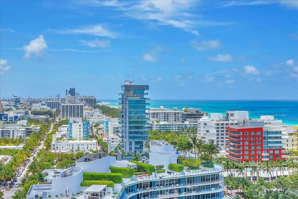 400 S Pointe Dr # 1910, Miami Beach FL 33139 — 37