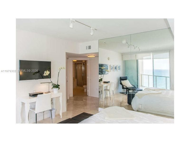 16699 Collins Ave # 2406, Sunny Isles Beach FL 33160 — 25