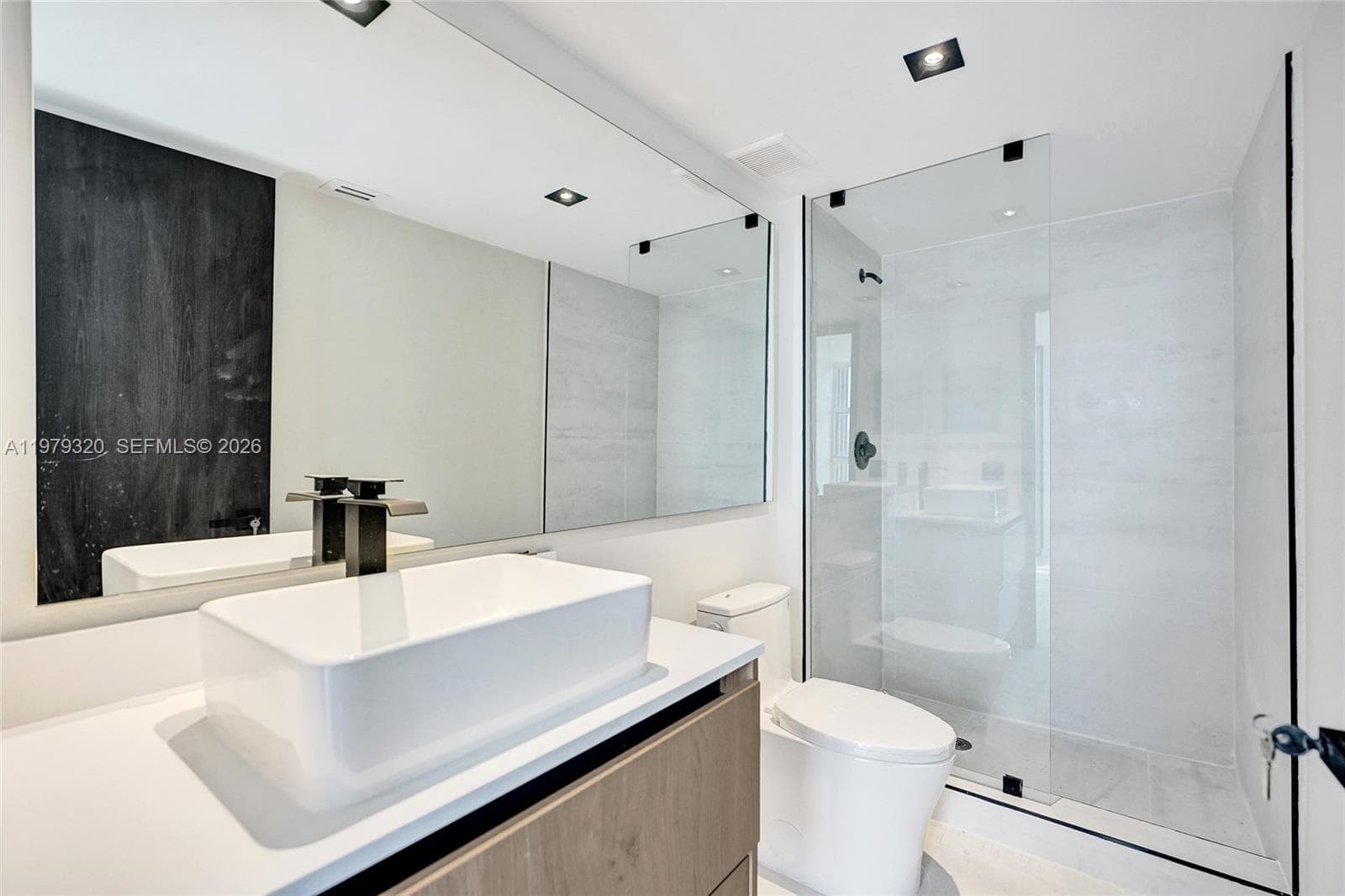 3530 Mystic Pointe Dr # 415, Aventura FL 33180 — 16