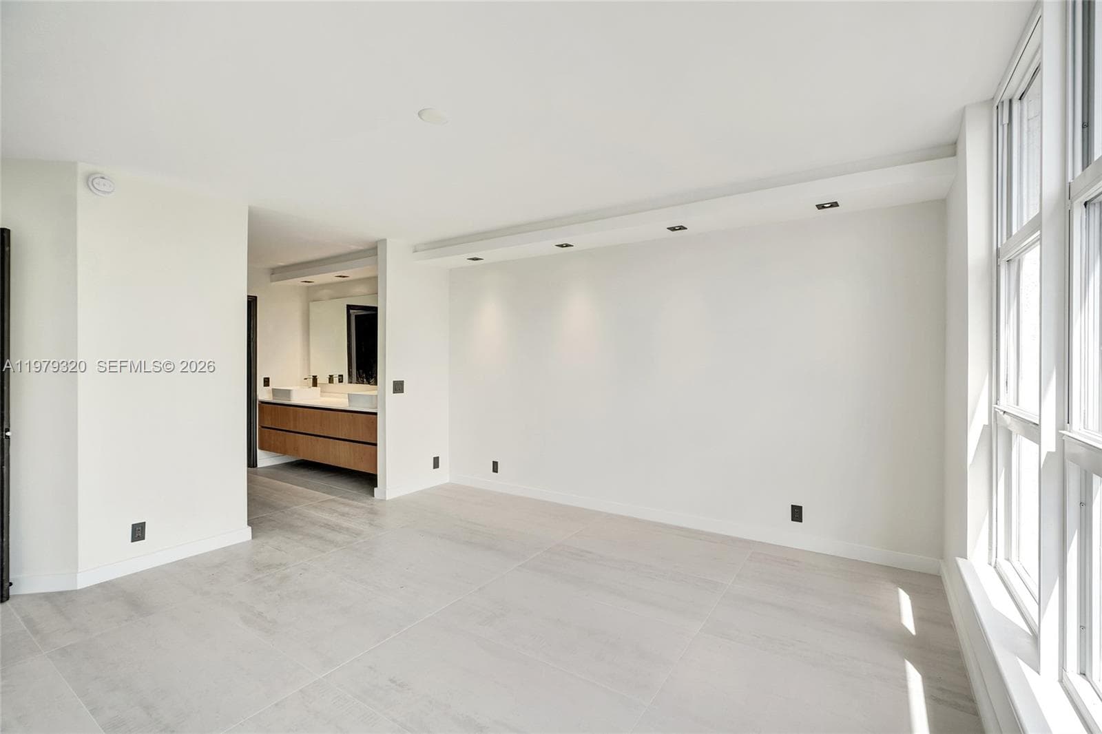 3530 Mystic Pointe Dr # 415, Aventura FL 33180 — 24