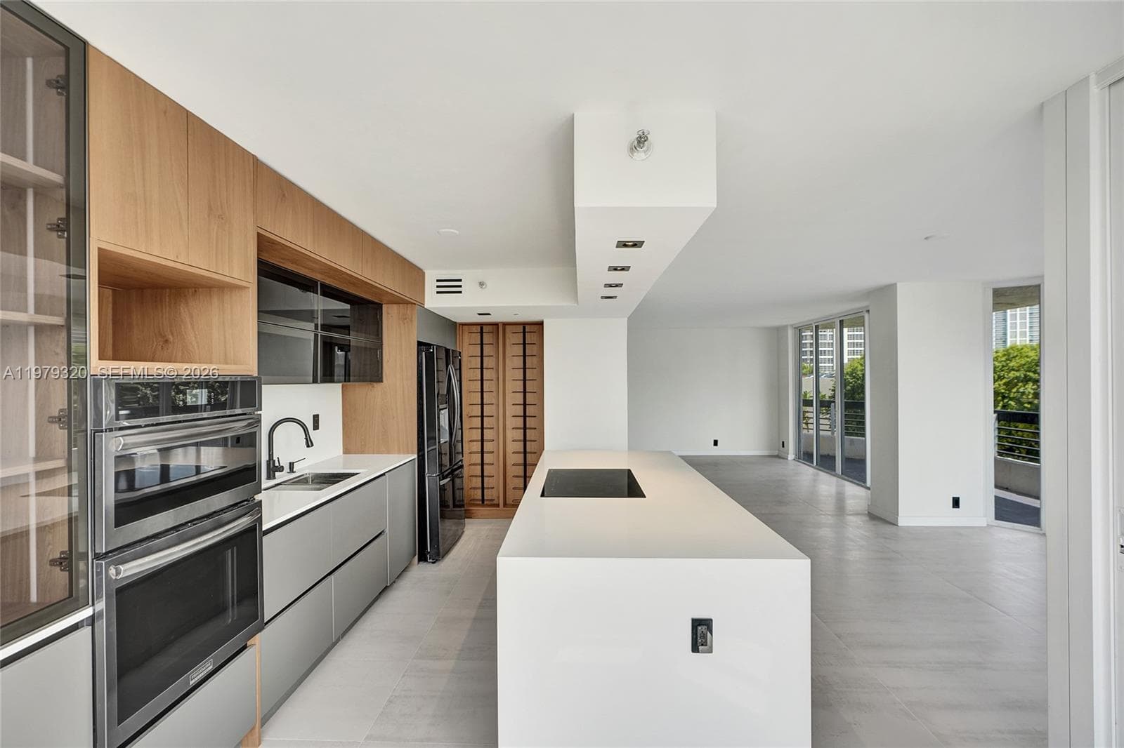 3530 Mystic Pointe Dr # 415, Aventura FL 33180 — 11