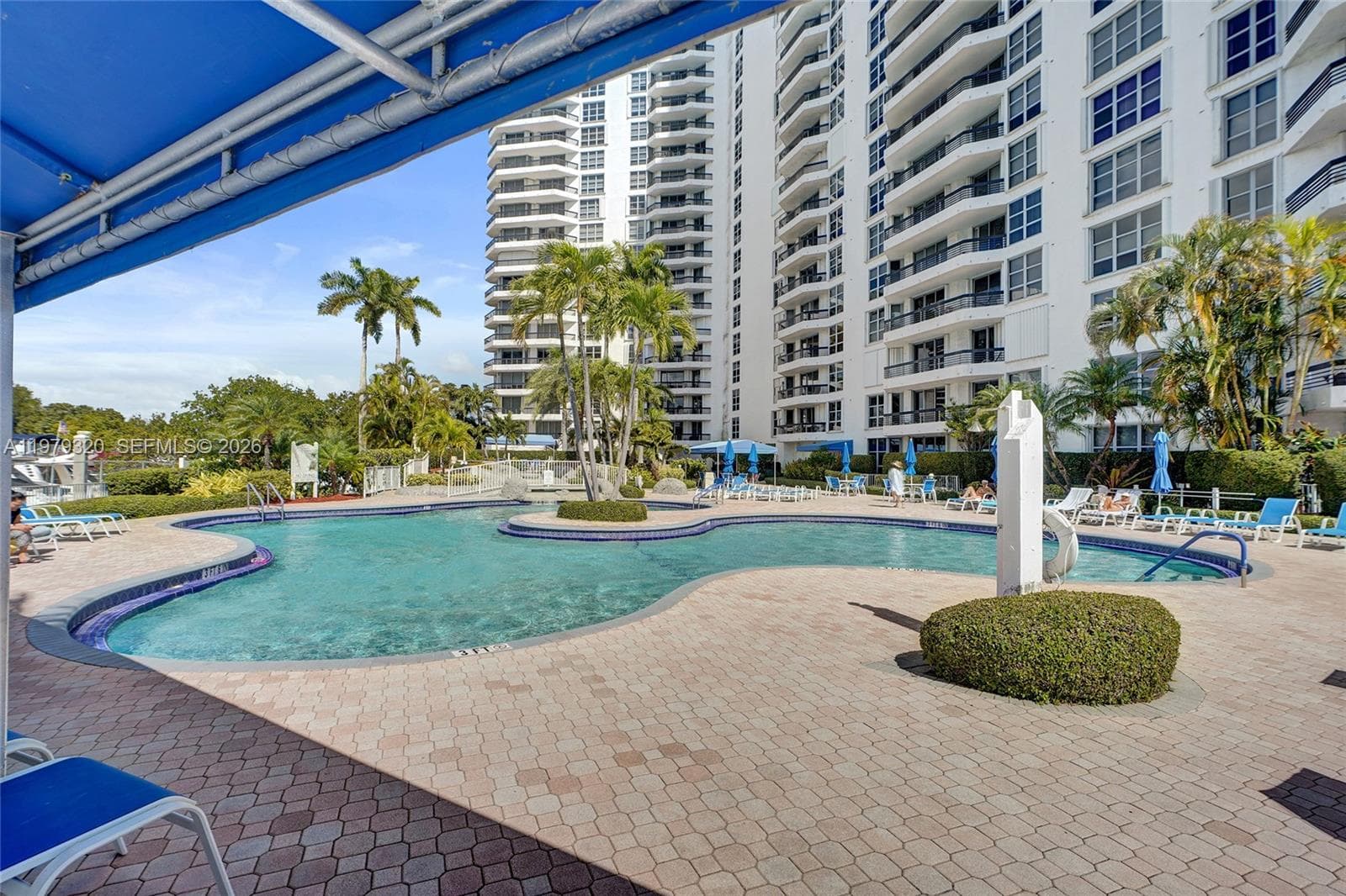 3530 Mystic Pointe Dr # 415, Aventura FL 33180 — 39