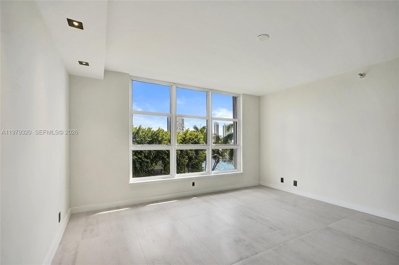 3530 Mystic Pointe Dr # 415, Aventura FL 33180 — 25