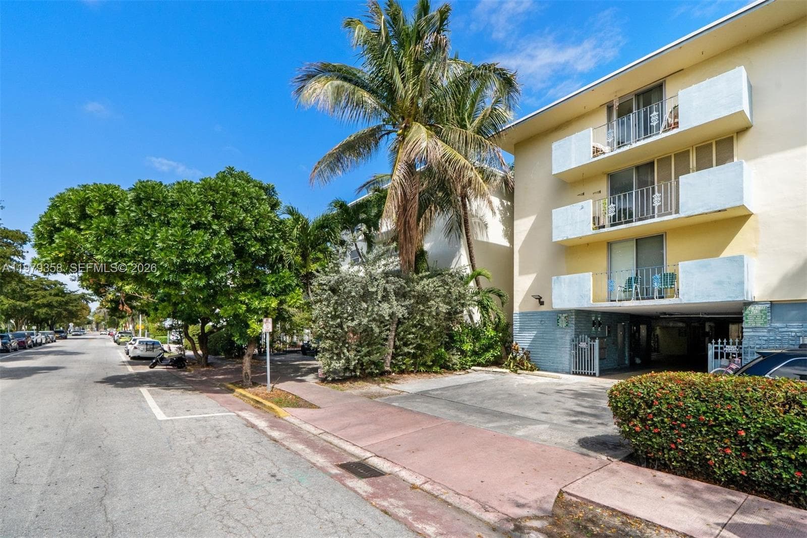 915 Jefferson Ave # 2C, Miami Beach FL 33139 — 3
