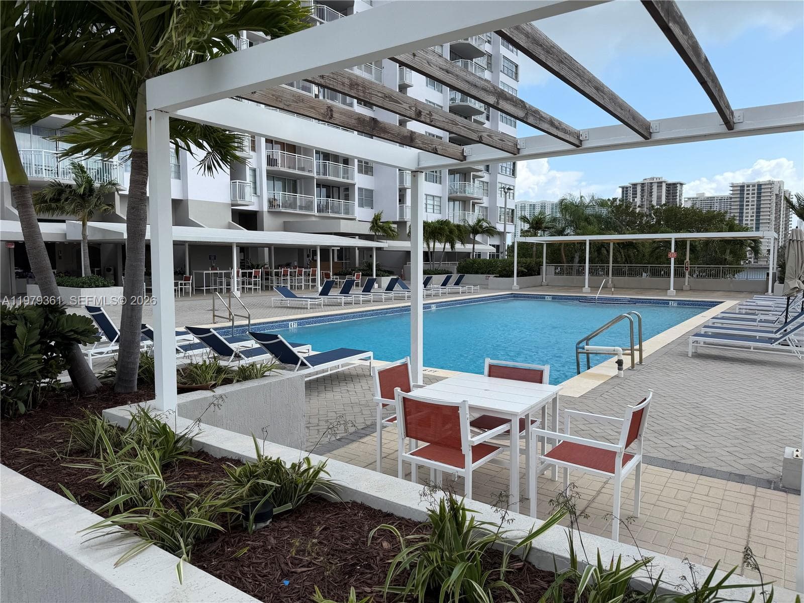 18031 Biscayne Blvd # 904, Aventura FL 33160 — 23