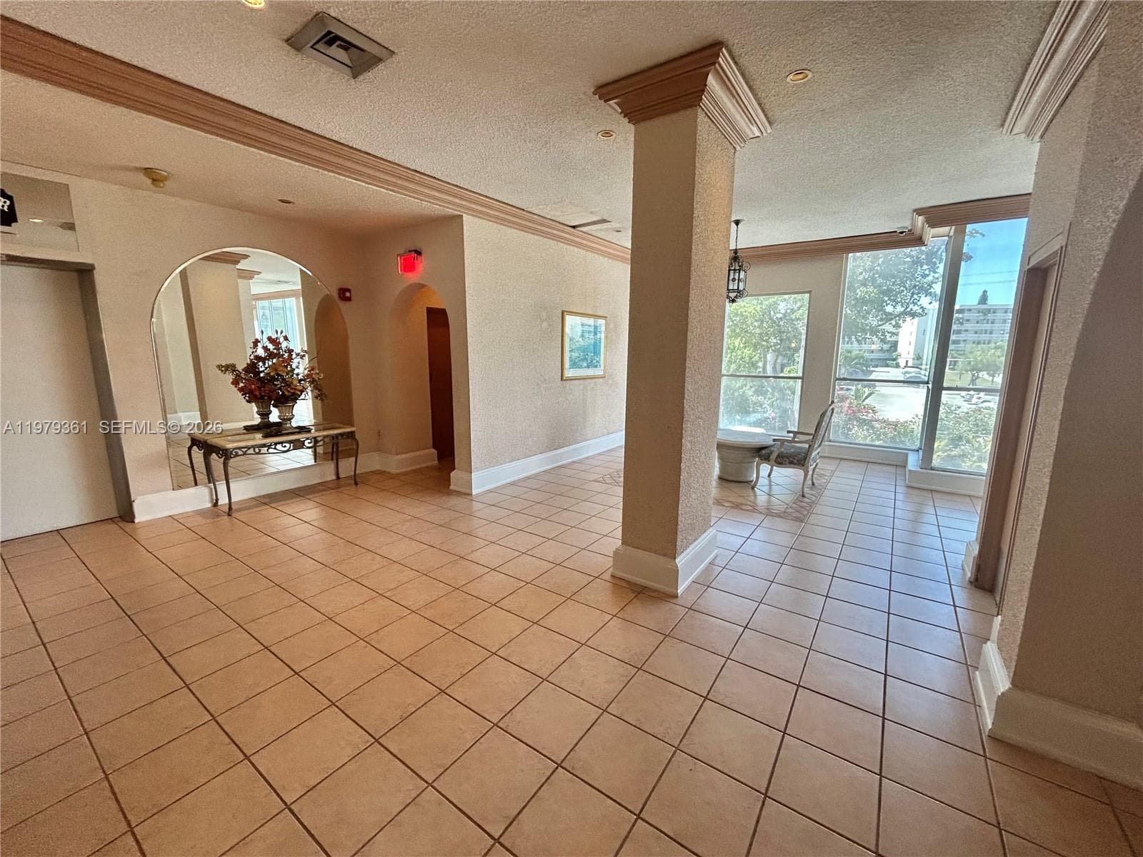 18031 Biscayne Blvd # 904, Aventura FL 33160 — 26