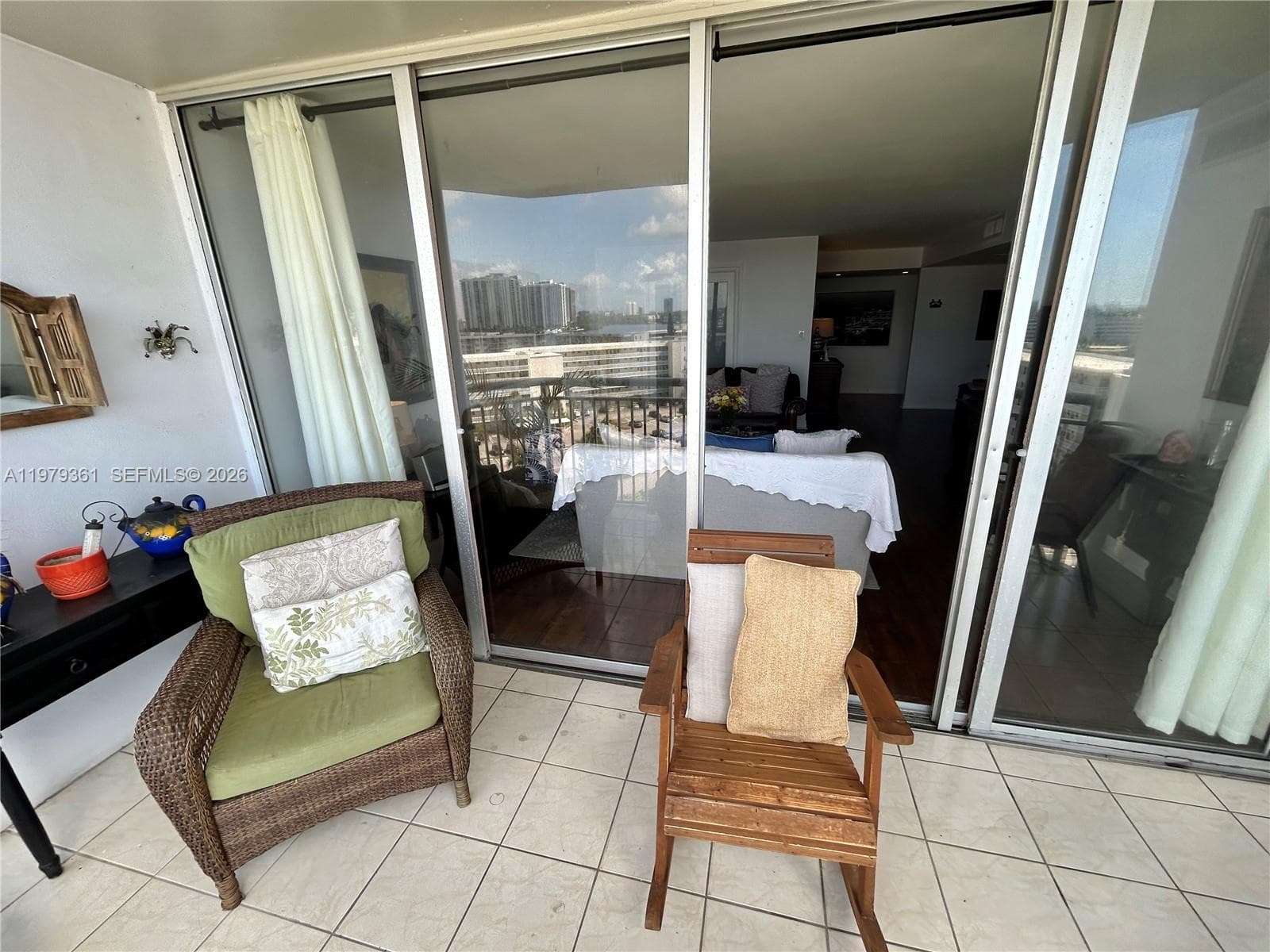 18031 Biscayne Blvd # 904, Aventura FL 33160 — 20