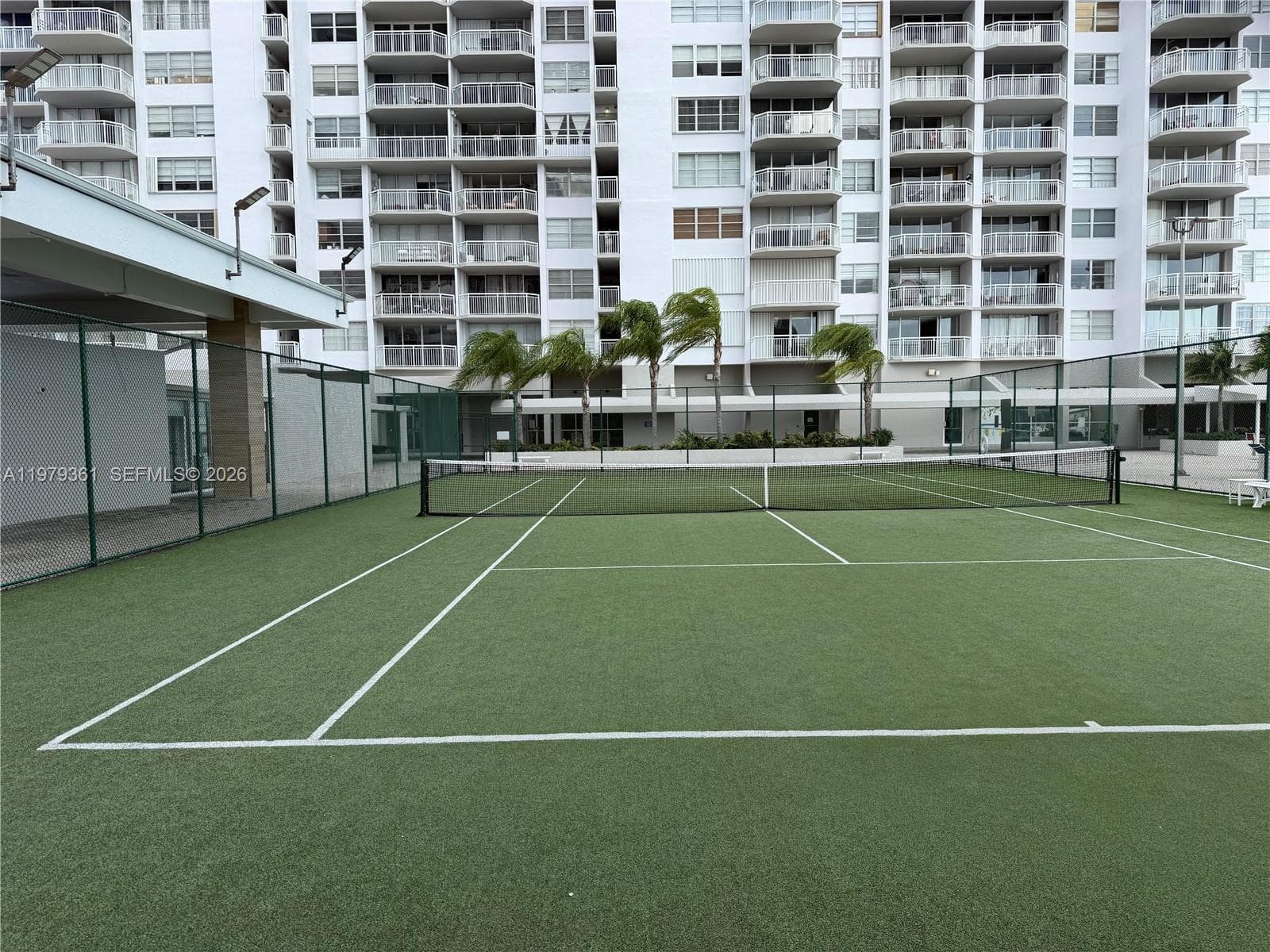 18031 Biscayne Blvd # 904, Aventura FL 33160 — 29