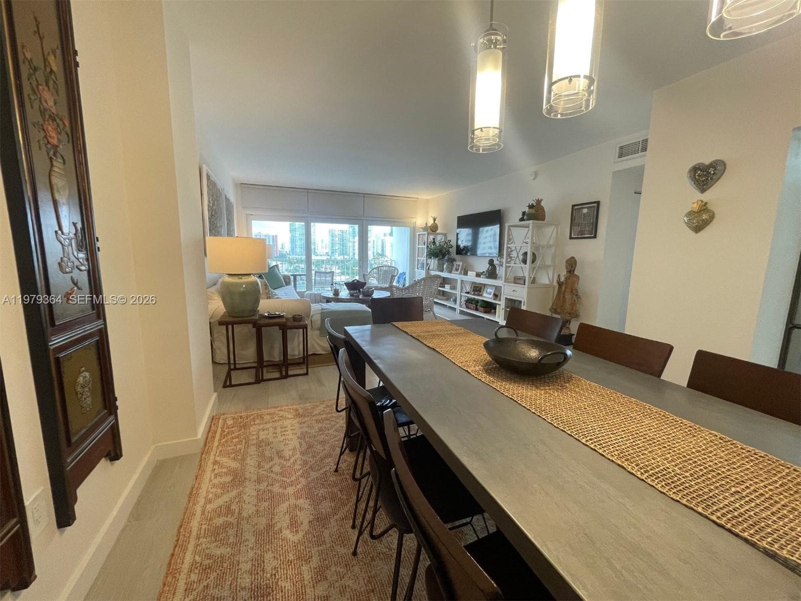 500 Bayview Dr # 1123, Sunny Isles Beach FL 33160 — 1