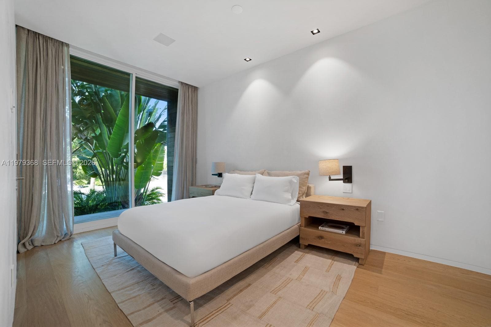 1051 W 48th St # 4, Miami Beach FL 33140 — 27