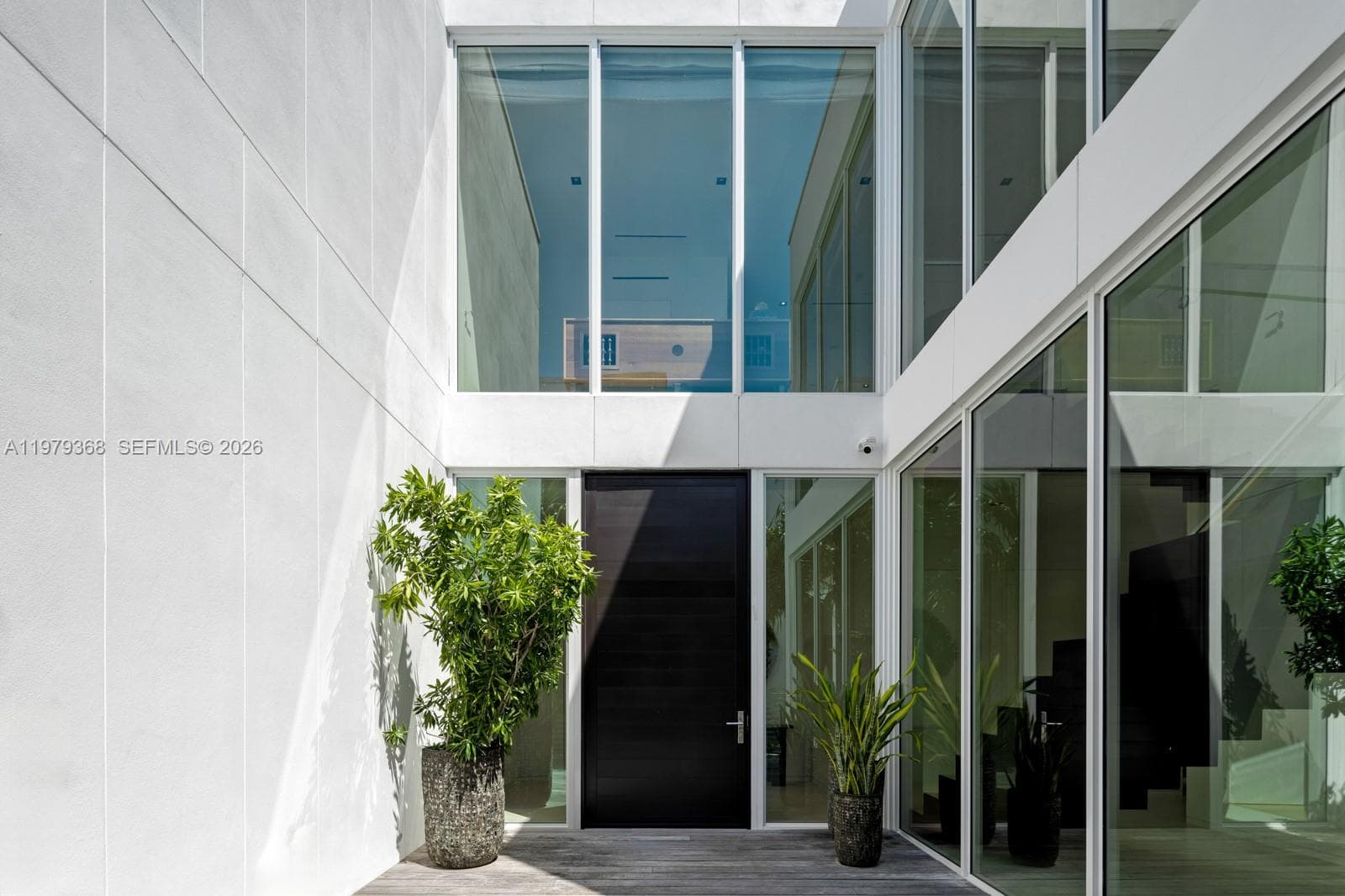 1051 W 48th St # 4, Miami Beach FL 33140 — 6