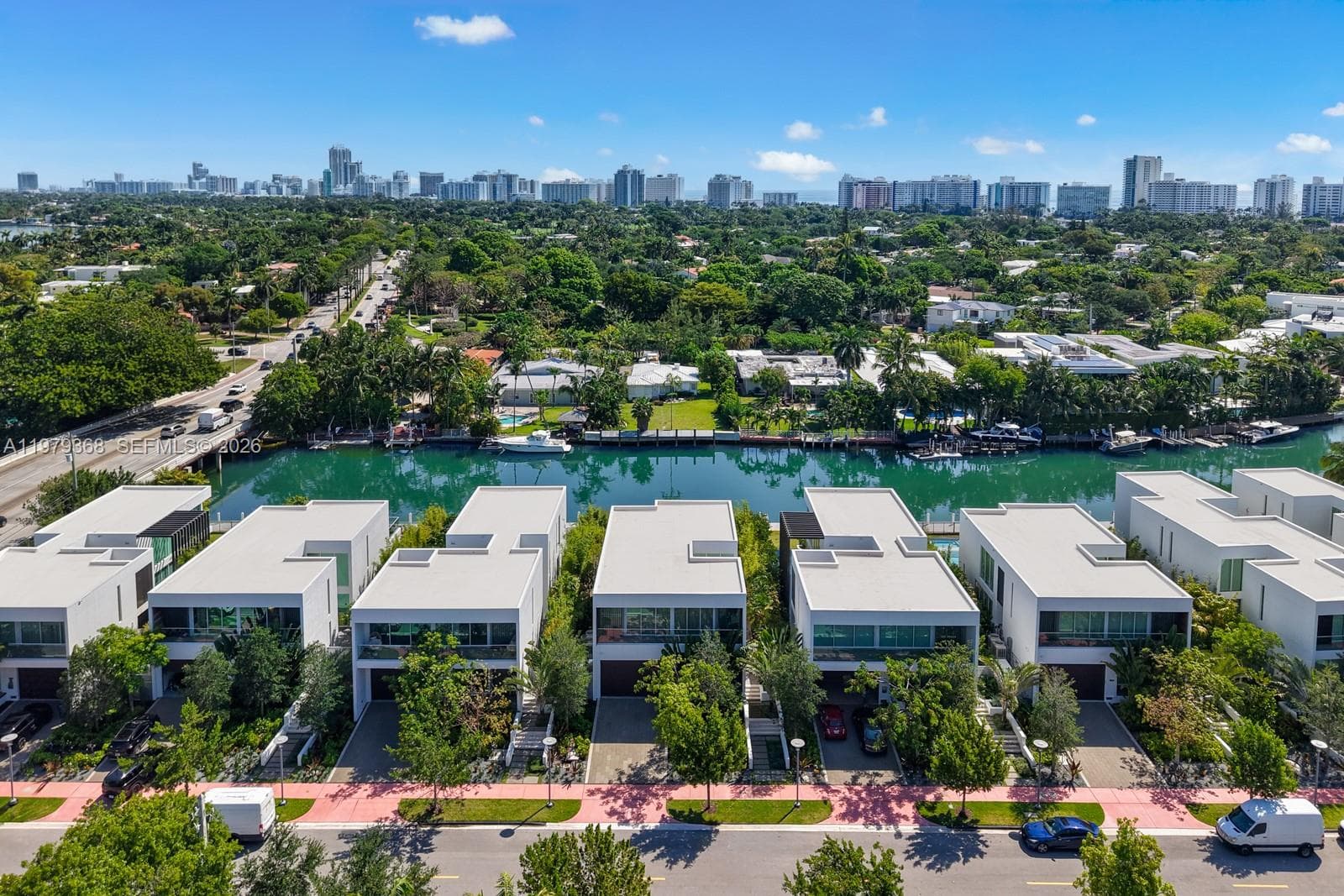 1051 W 48th St # 4, Miami Beach FL 33140 — 52