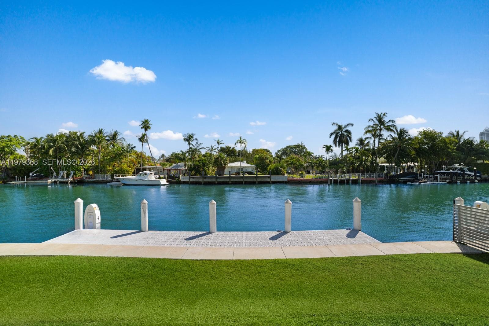 1051 W 48th St # 4, Miami Beach FL 33140 — 20