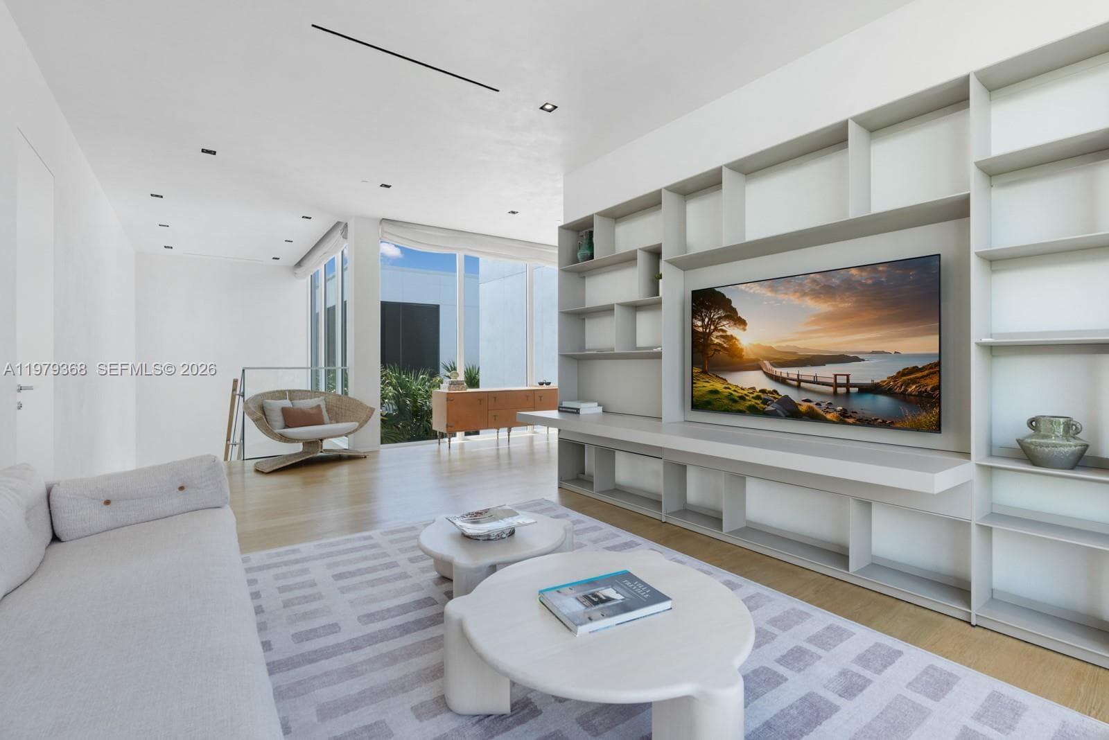 1051 W 48th St # 4, Miami Beach FL 33140 — 45